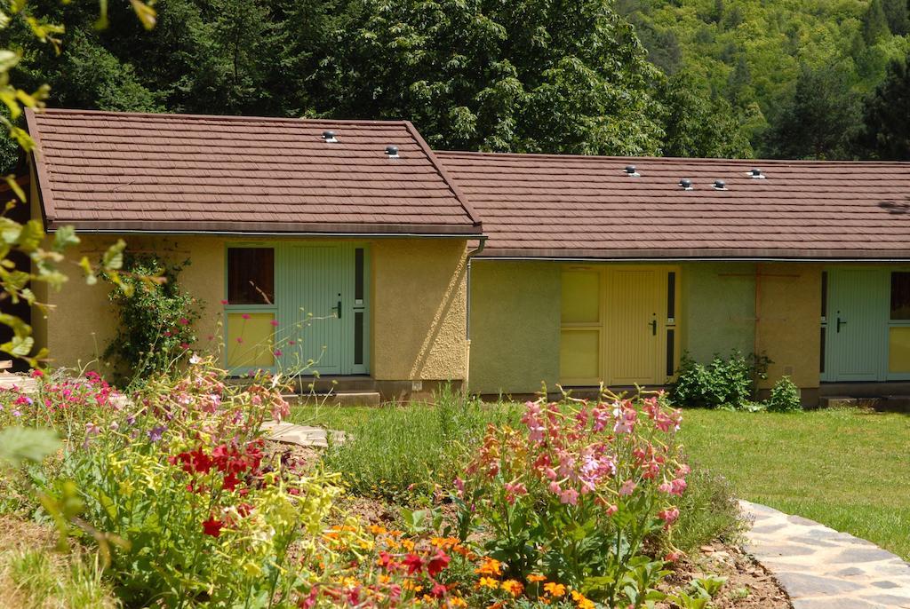 ホテル Vvf Les Cevennes Bédouès エクステリア 写真