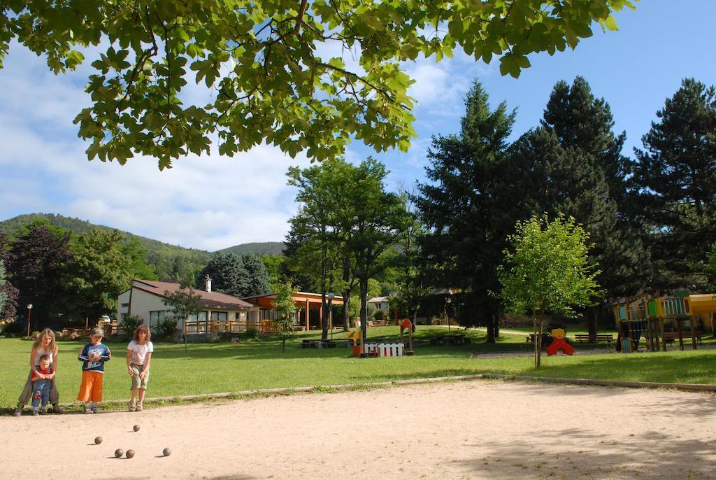 ホテル Vvf Les Cevennes Bédouès エクステリア 写真